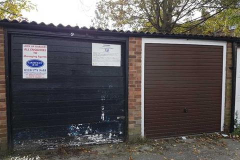 Garage to rent, Field End Road, Pinner HA5