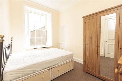 1 bedroom flat to rent, Canongate, Edinburgh, Midlothian, EH8