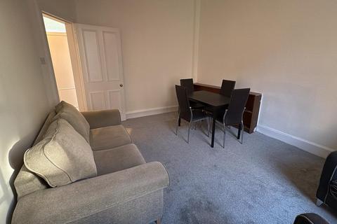 1 bedroom flat to rent, Canongate, Edinburgh, Midlothian, EH8
