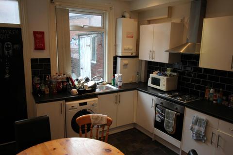 3 bedroom house to rent, Beamsley Grove, Leeds LS6