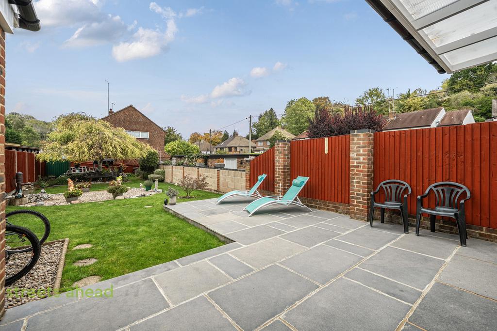 1d337f77-2be7-426...