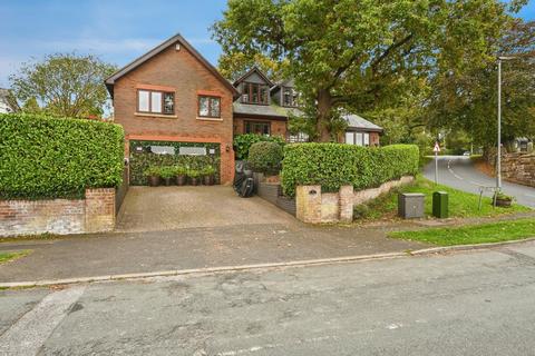 Highwood Road, Warrington WA4