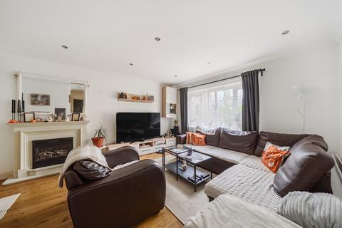 2 bedroom apartment for sale, Ashdene Gardens, Reading, Berkshire
