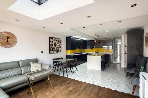 5 bedroom terraced house for sale, Neville Road, London, E7
