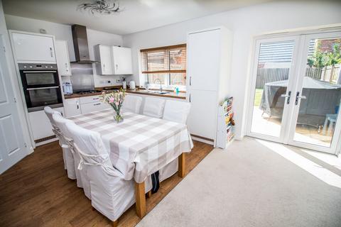 4 bedroom semi-detached house for sale, Whitworth Park Drive, Elba Park, Houghton le Spring