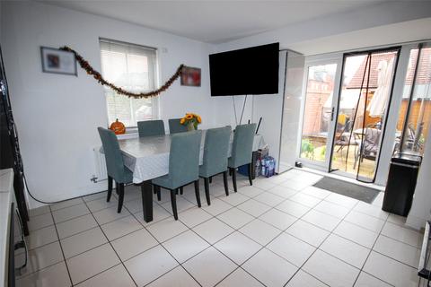 2 Bede Walk, Great Denham, Bedford, MK40 4TW