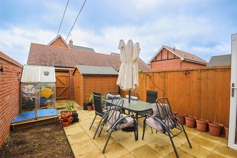 2 Bede Walk, Great Denham, Bedford, MK40 4TW