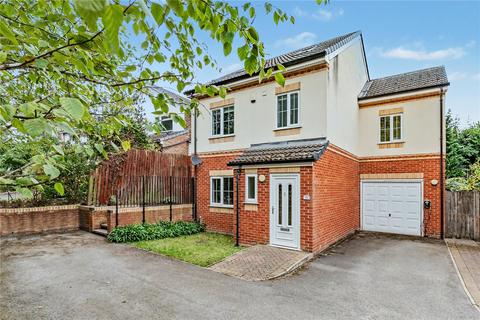 4 bedroom detached house for sale, Hall Lane, Horsforth, Leeds
