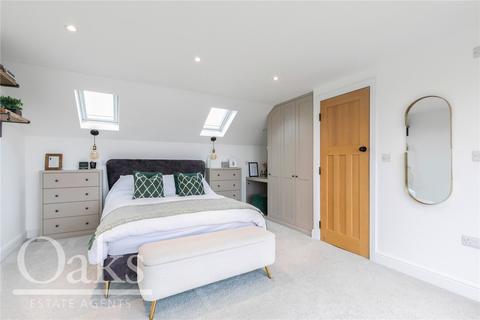 31 Braeside Road, London, SW16 5BG