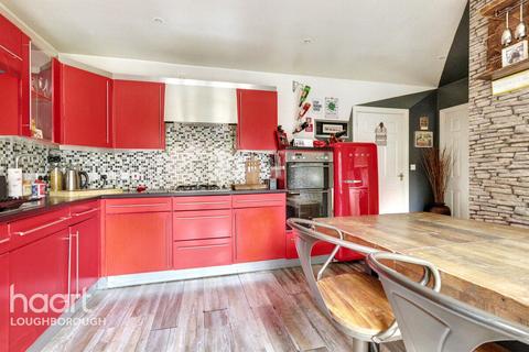 4 bedroom detached house for sale, Merlin Close, Leicester