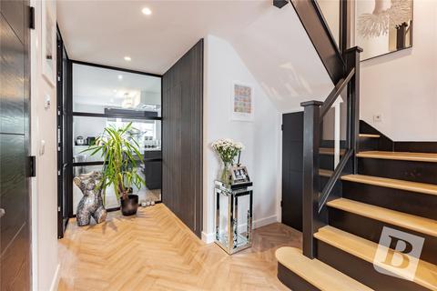 4 bedroom detached house for sale, Haynes Road, Hornchurch, RM11