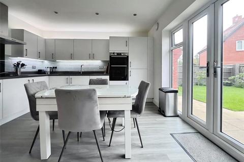 3 bedroom semi-detached house for sale, Hedge Furlong, Buckingham MK18