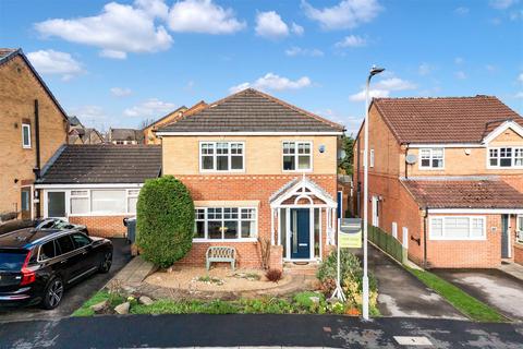 3 bedroom detached house for sale, Sorrin Close, Idle, Bradford