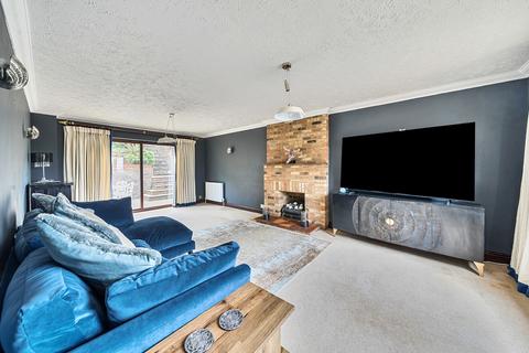 undefined, Castle Hill Road, Dunstable LU6