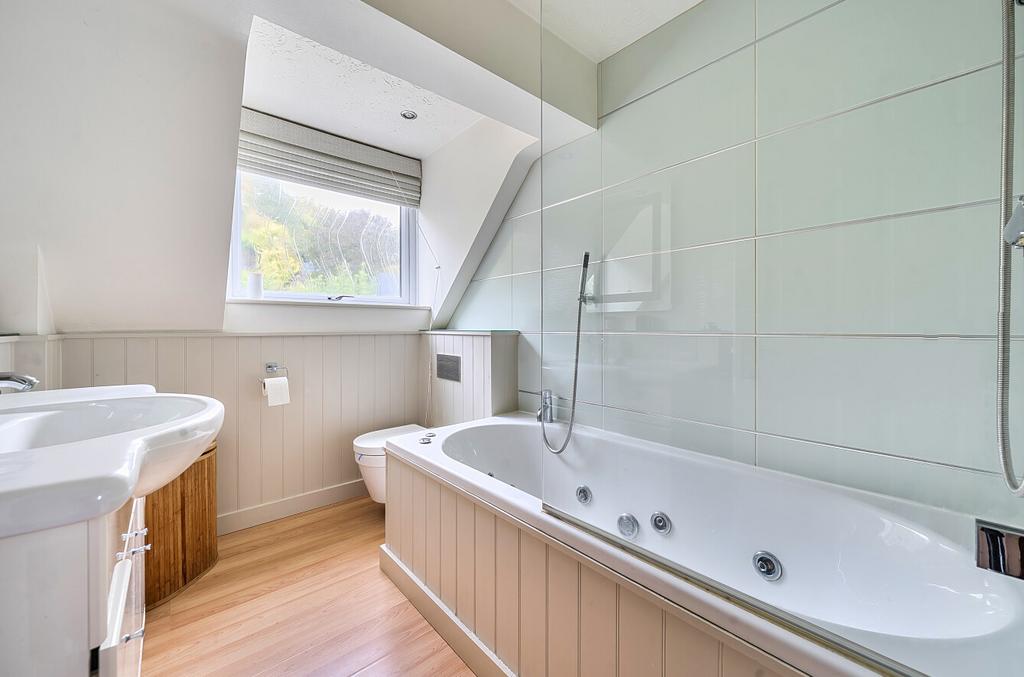 1364643-9-68ee72b...