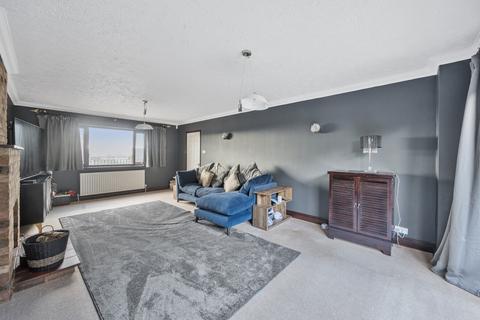 undefined, Castle Hill Road, Dunstable LU6