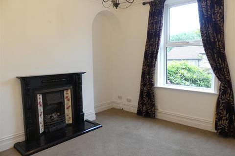 3 bedroom terraced house to rent, Bolton Road, Silsden BD20