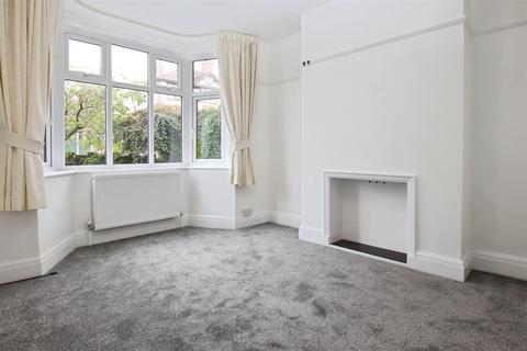 3 bedroom semi-detached house to rent, Lansdell Avenue, Porthill, Newcastle