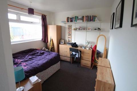 undefined, Foxcroft Mount, Leeds LS6