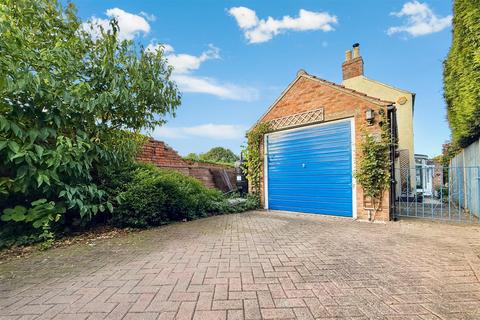 3 bedroom detached house for sale, Main Street, Foston, Grantham