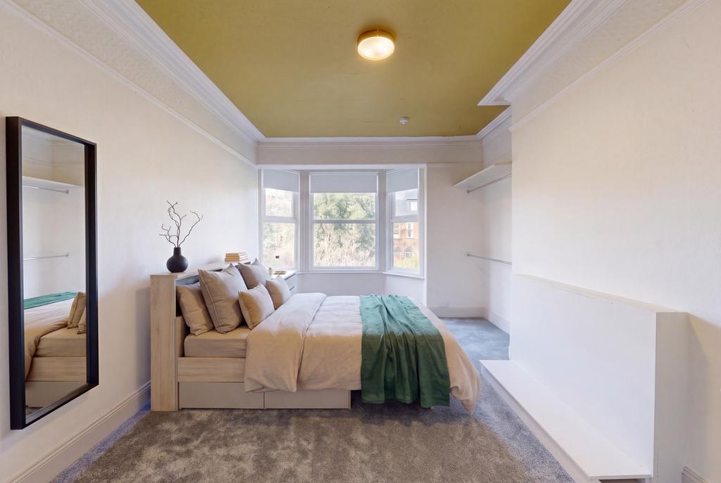 House in Leeds, West Yorkshire - View 3