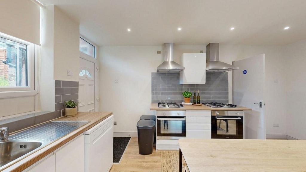 House in Leeds, West Yorkshire - More