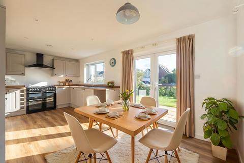 4 bedroom terraced bungalow for sale, Ringsfield Road, Beccles