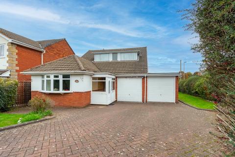 3 bedroom detached house for sale, Anson Close, Burntwood, WS7