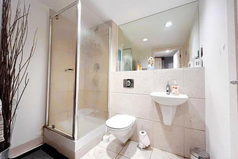 2 bedroom flat to rent, Whitehall Waterfront, Riverside Way , Leeds