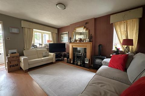 undefined, Lingfield Close, Chippenham