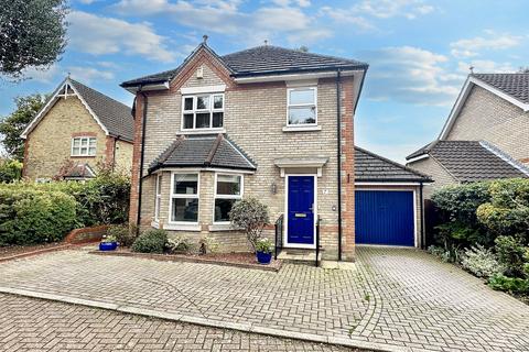 3 bedroom detached house for sale, St. James Mews, Billericay CM12