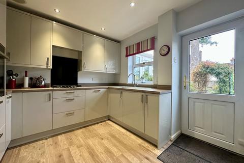 3 bedroom detached house for sale, St. James Mews, Billericay CM12