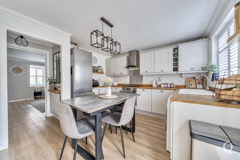 4 bedroom semi-detached house for sale, Carnation Crescent, Sittingbourne, Kent, ME10