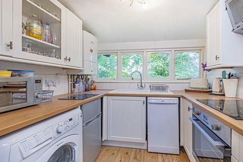 undefined, Victoria Place, Richmond TW9