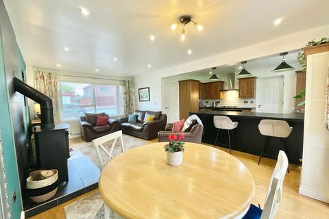 26 Blacklake Drive, Stoke-on-trent, ST3 7JL