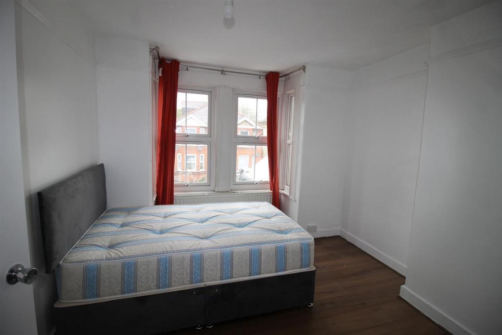 Bedroom 3.jpg