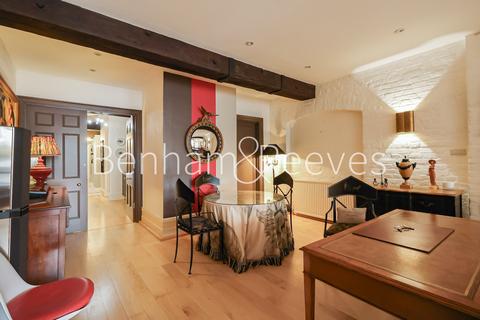 1 bedroom apartment to rent, Wapping High Street, Olivers Wharf E1W
