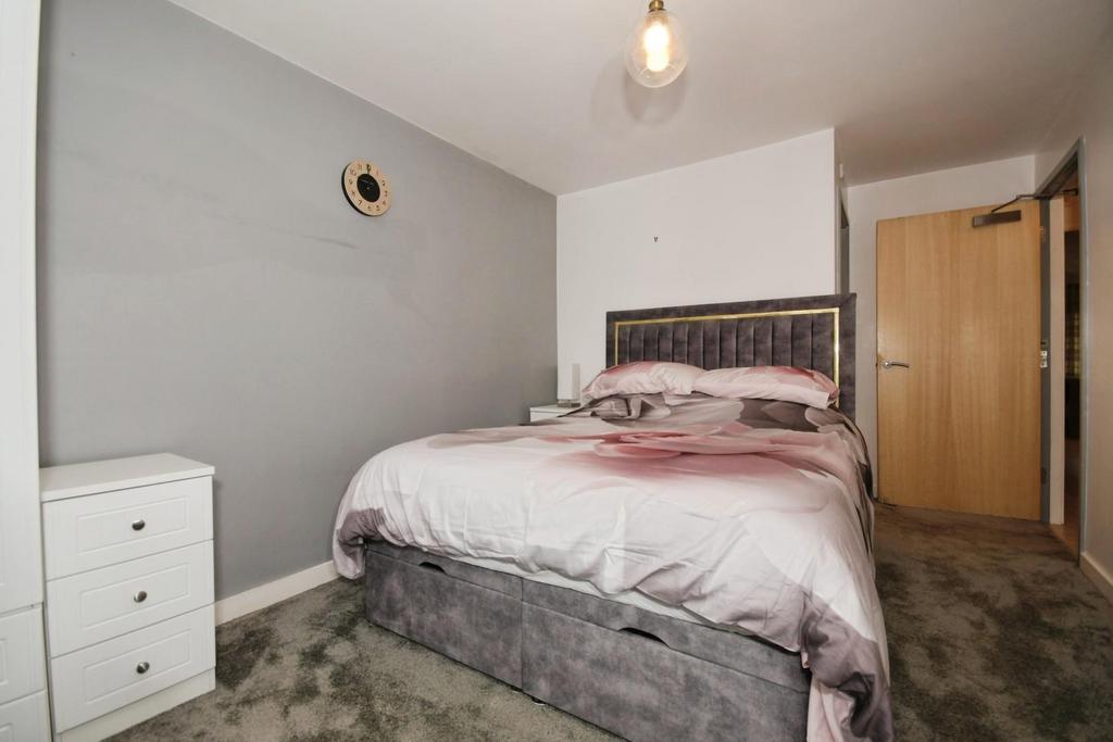 BEDROM 1 02.jpg
