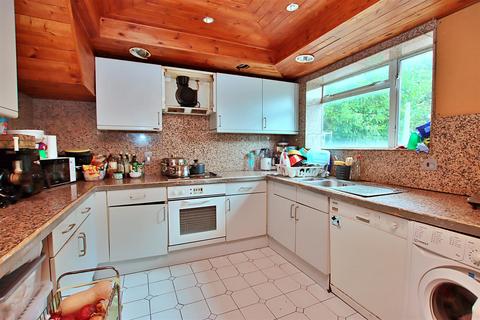 4 bedroom semi-detached house for sale, Delius Close, Elstree