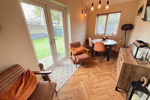 4 bedroom detached house for sale, Oakdale Close, Halifax HX3