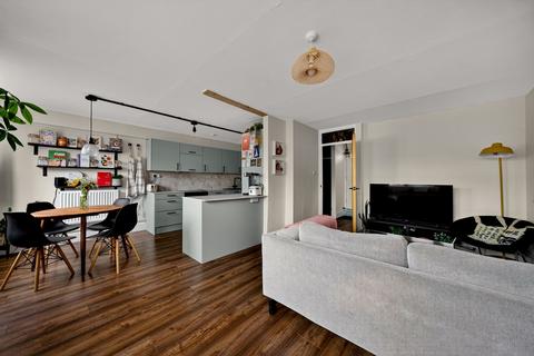 undefined, St. Peter's Way, London N1