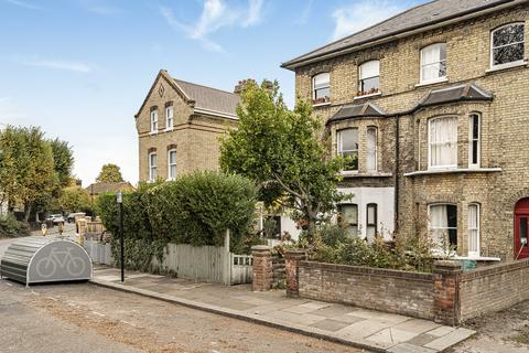 1 bedroom flat for sale, Finsbury Road, Wood Green, London, N22
