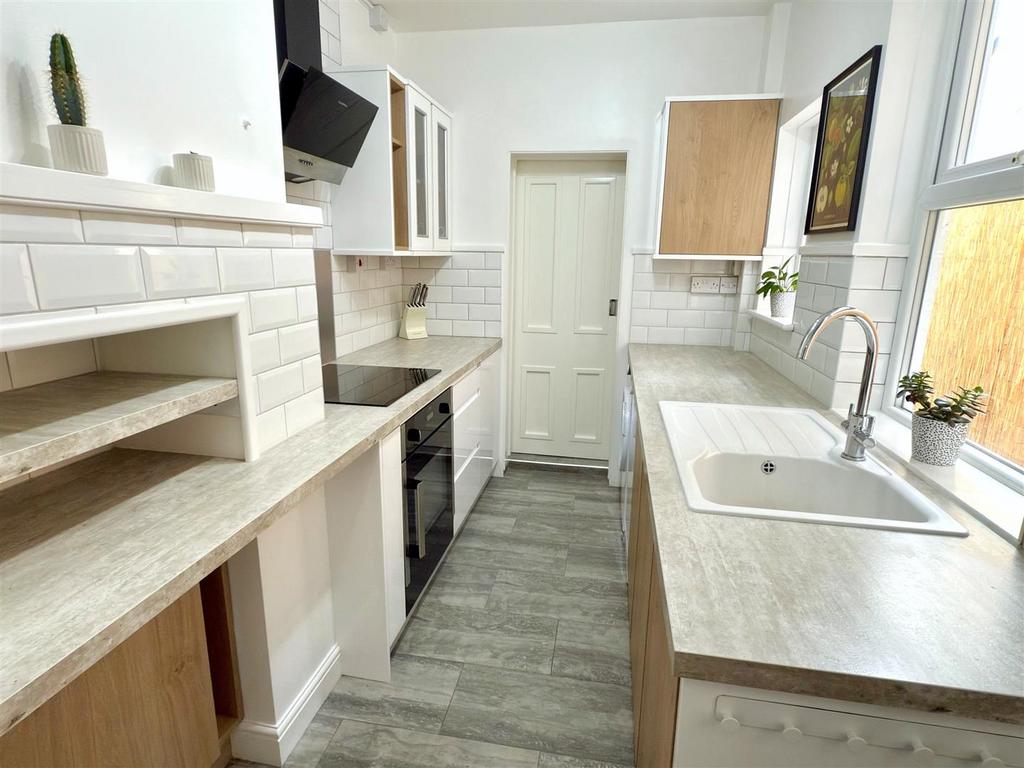 Fitted Kitchen.jpg