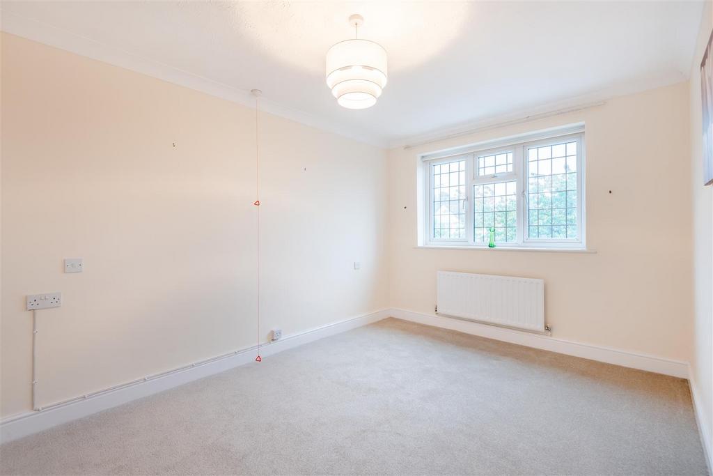 8667436-interior18.jpg