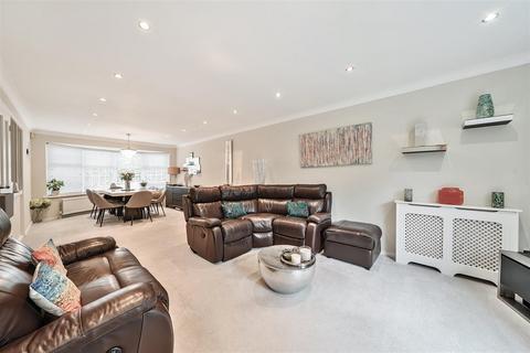 4 bedroom house for sale, Cavendish Crescent, Elstree WD6