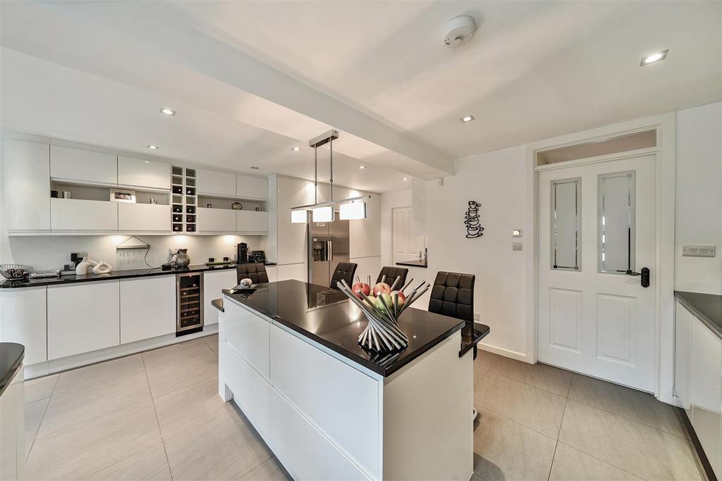 Kitchen/Diner/Morning Room: