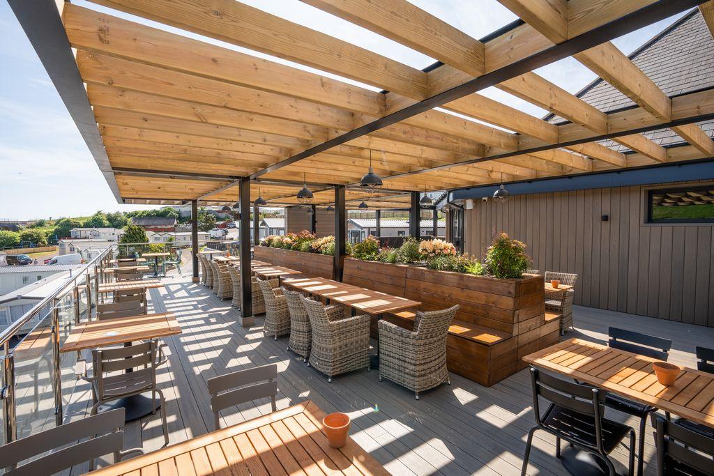 2023 Devon Waterside Outdoor Terrace Restaurant Co