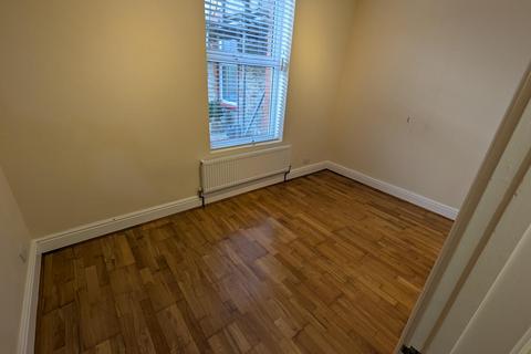 1 bedroom flat to rent, High Street, Combe Martin, Ilfracombe, EX34