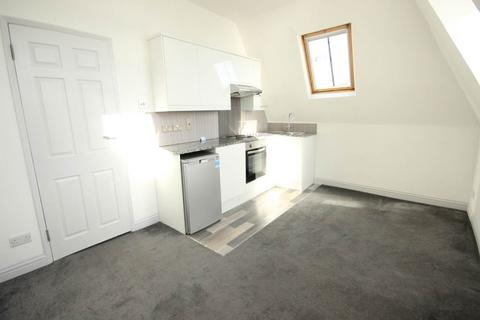1 bedroom flat to rent, Kings Road, Brighton, East Sussex