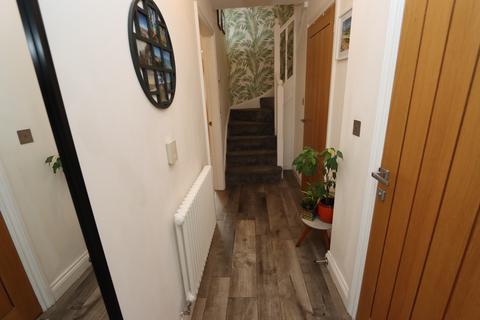 3 bedroom semi-detached house for sale, Dukesfield, Earsdon View, Newcastle Upon Tyne, NE27 0EZ